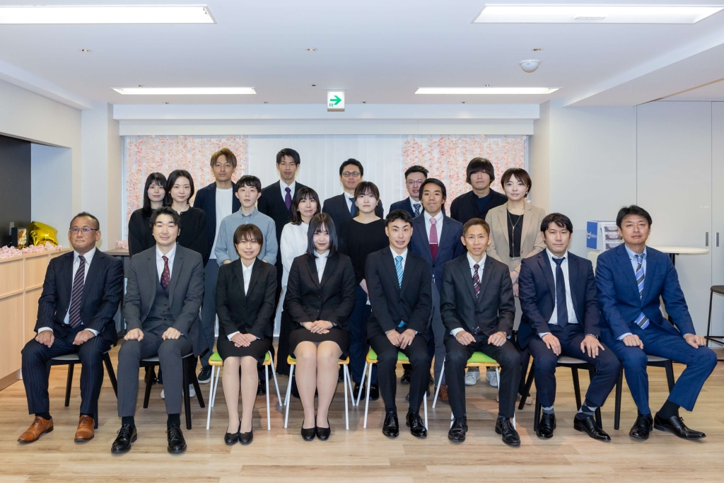 【新卒採用】2023年度入社式を執り行い、3名の新入社員を迎え入れました
